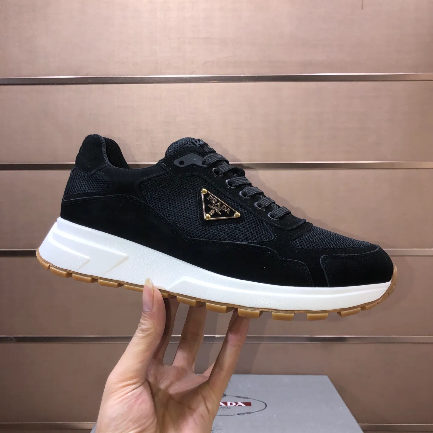 Men's shoes 💰580💰 [PRADA] Top-quality original items, new seasonal styles, high-quality original items, top-level imported calfskin and original imported glue, imported cowhide lining with original cowhide feet, original outsole! Quality guaranteed! Code 38-45 (45 customized)